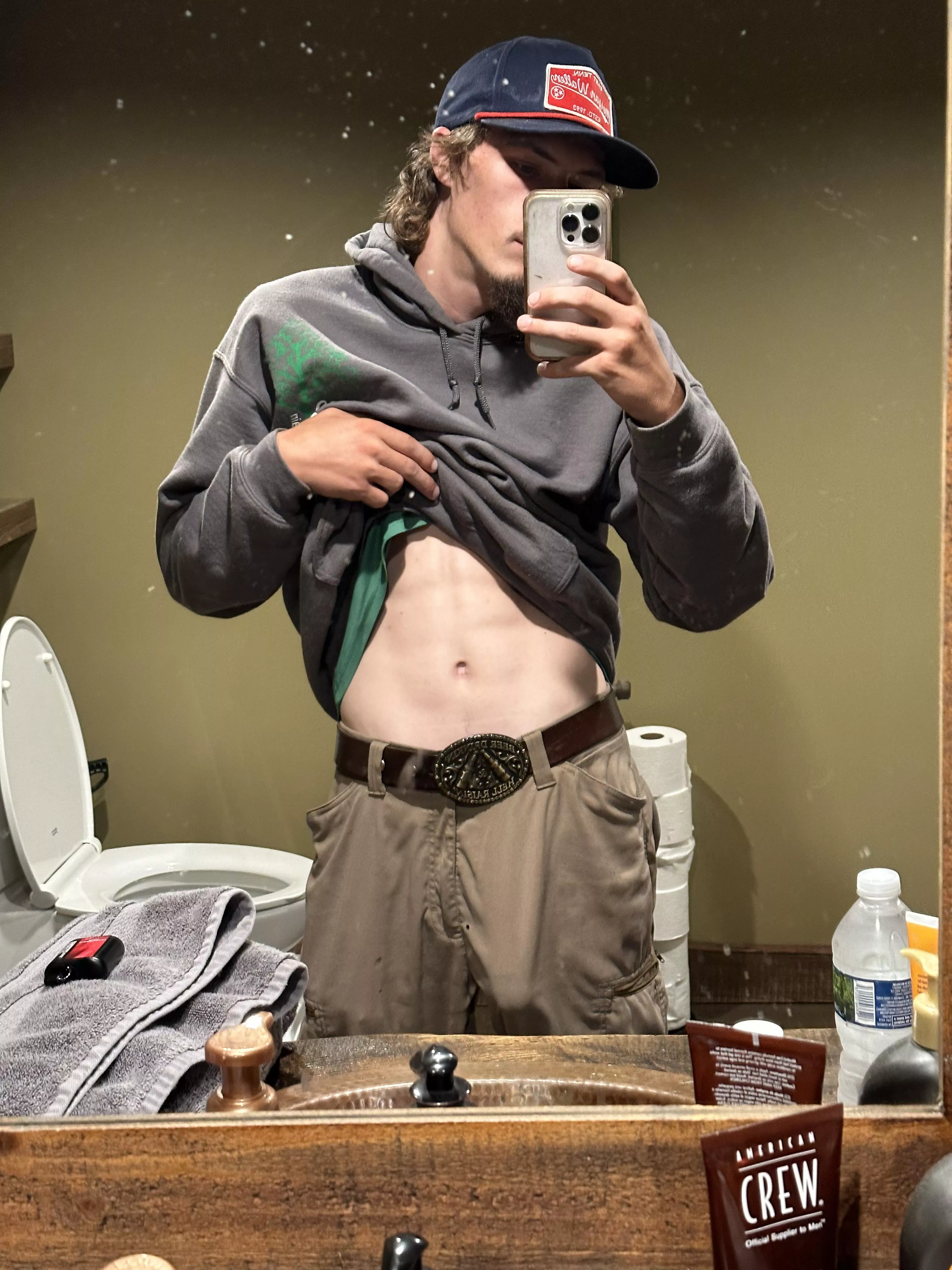 Would you check out my bulge while I’m working? posted by redneckbwc