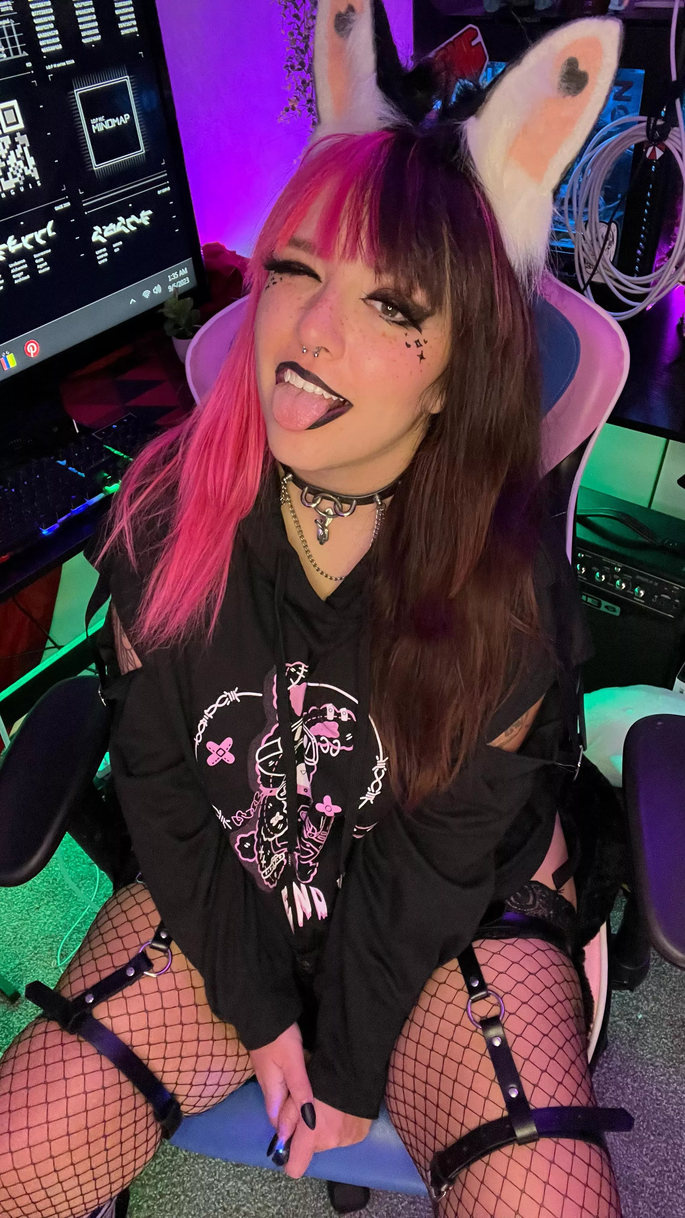 You know, my tongue makes for great target practice posted by Gummyghostgirl