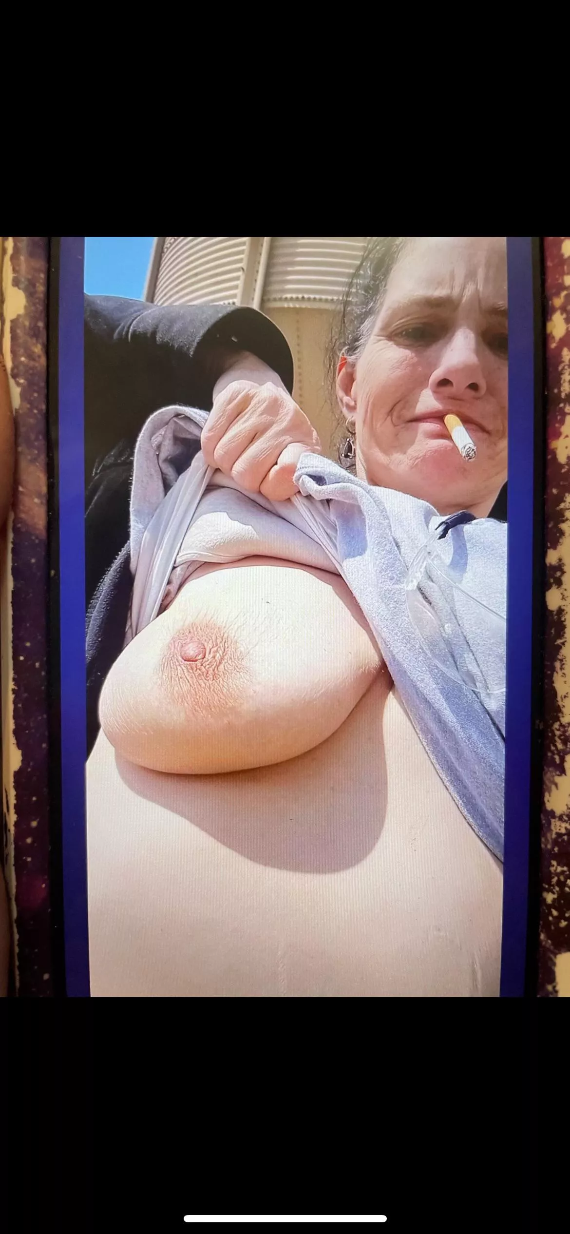 Aunt posted by Domaniklmao