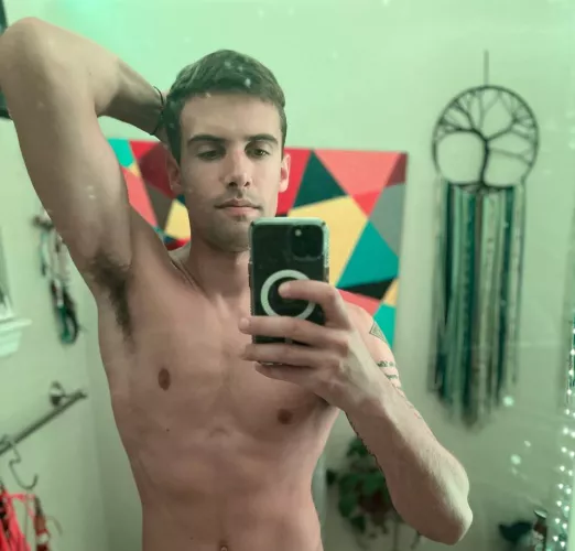 Can you feel the scent of this hairy pit? by Kiekeyz