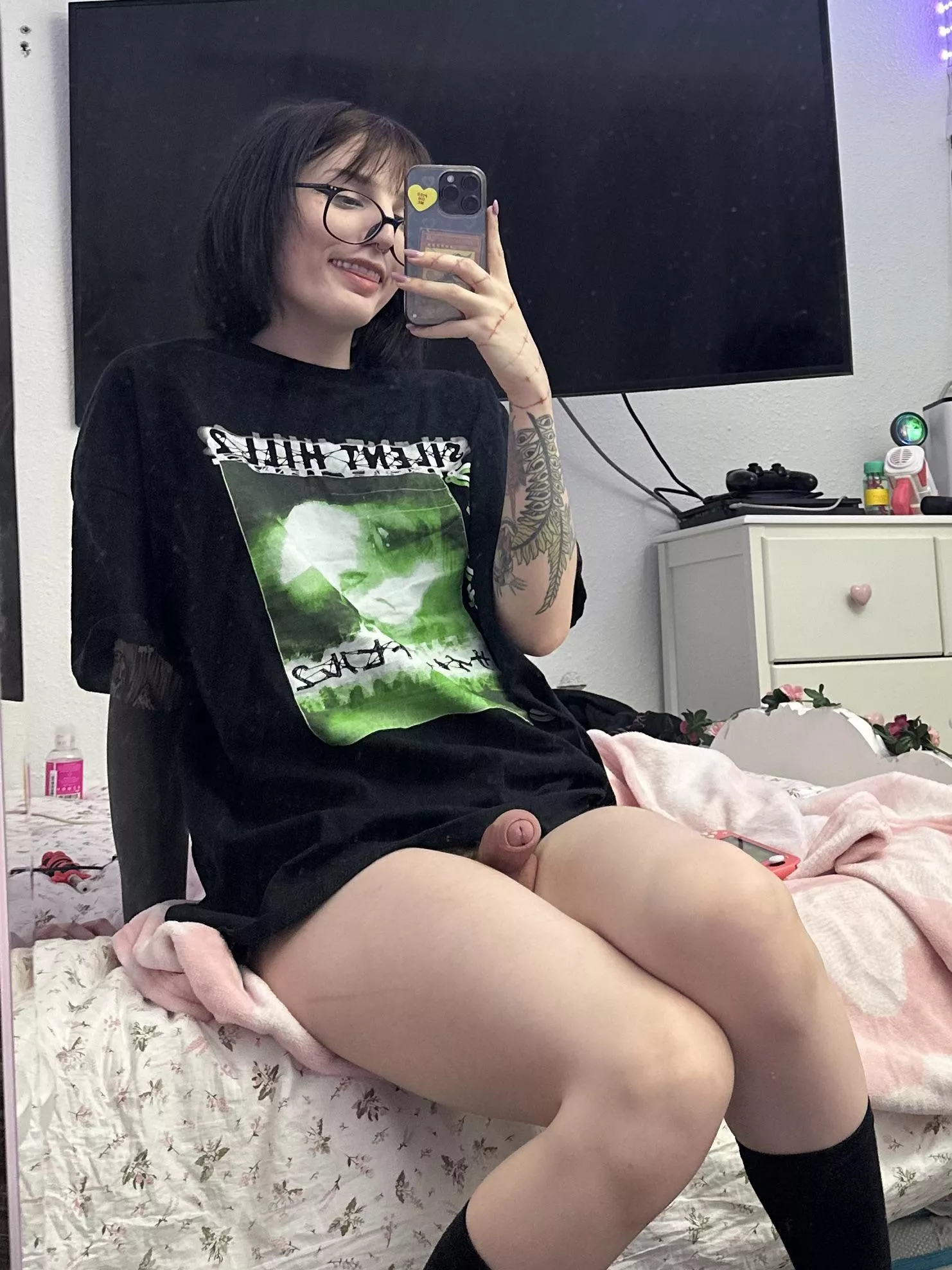 could you play with it before bed? 🥺 posted by nelhado