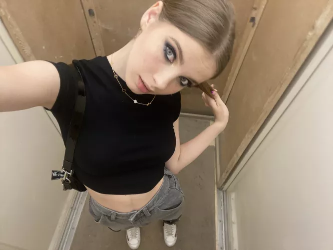 Crop top of the day 😊 by HappySofi