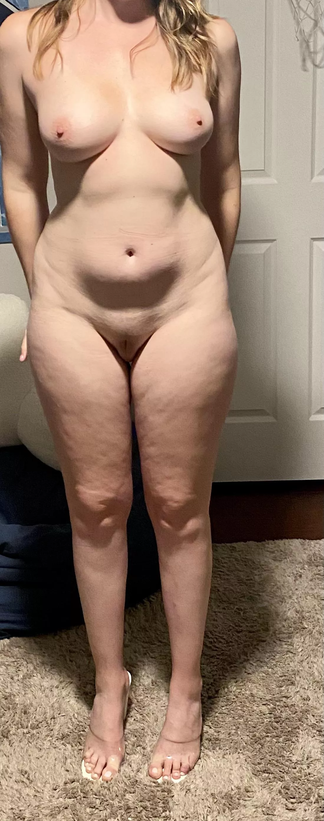 [F] 22, 150lbs, 5’8 posted by curvyblonde2001