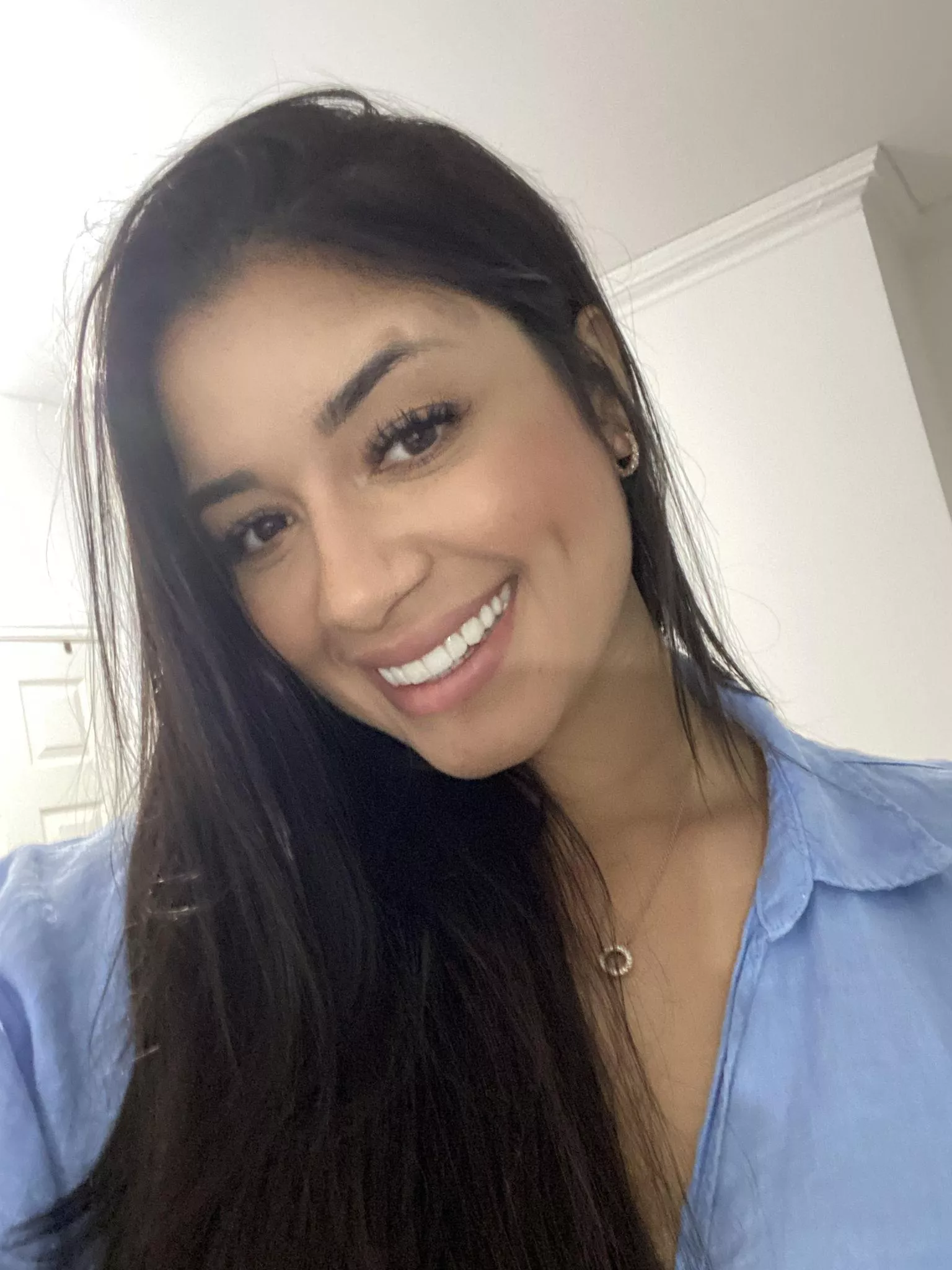 I hope my smile makes you smile :) posted by metzzowomerwer324