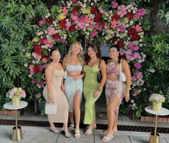 Latinas 🔥 by Responsible_Soil74