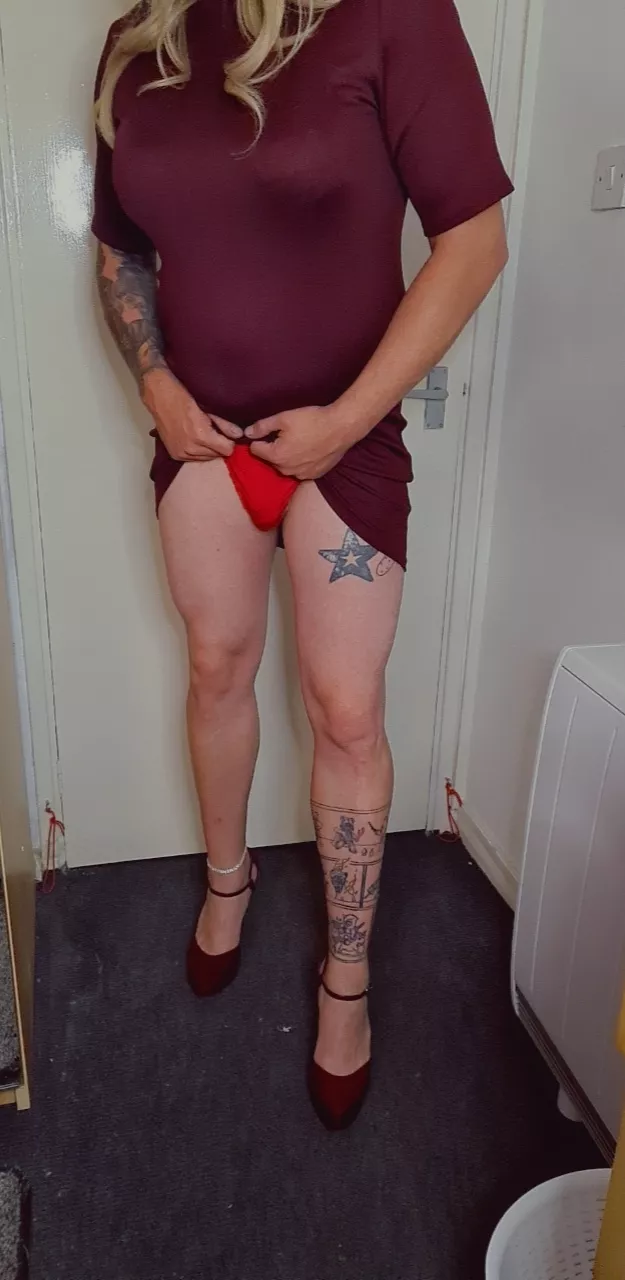 Love a little red thong xxxxx posted by mas250