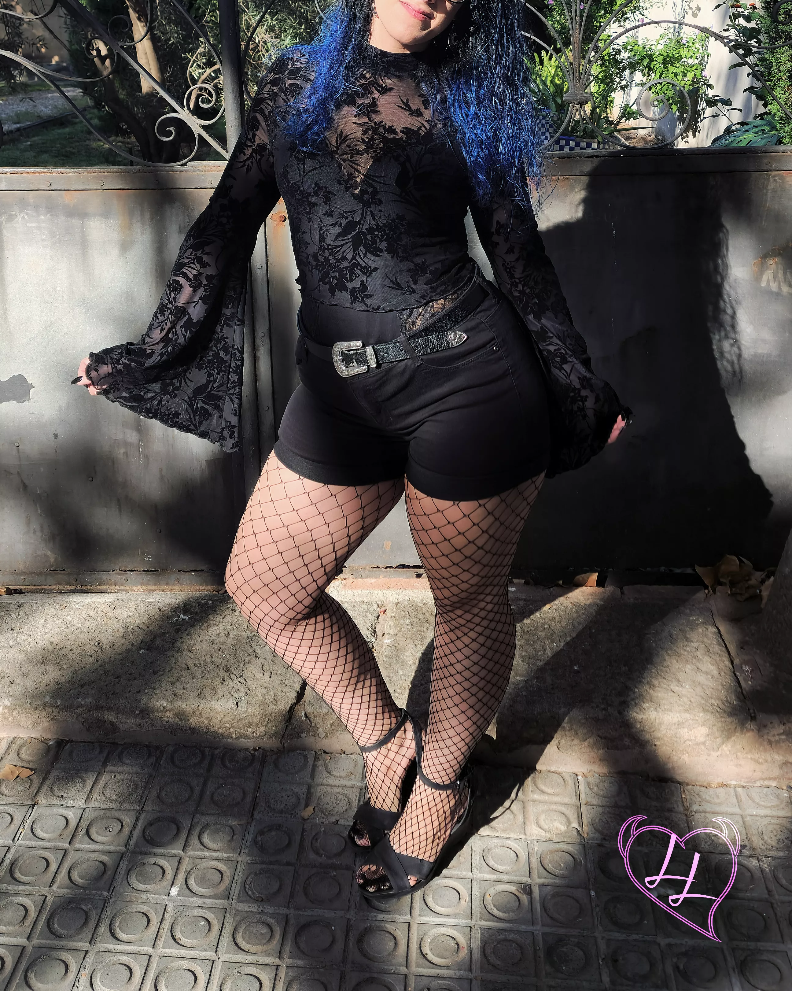 @love.of.lilith your blue haired goth gf posted by Love_Of_Lilith