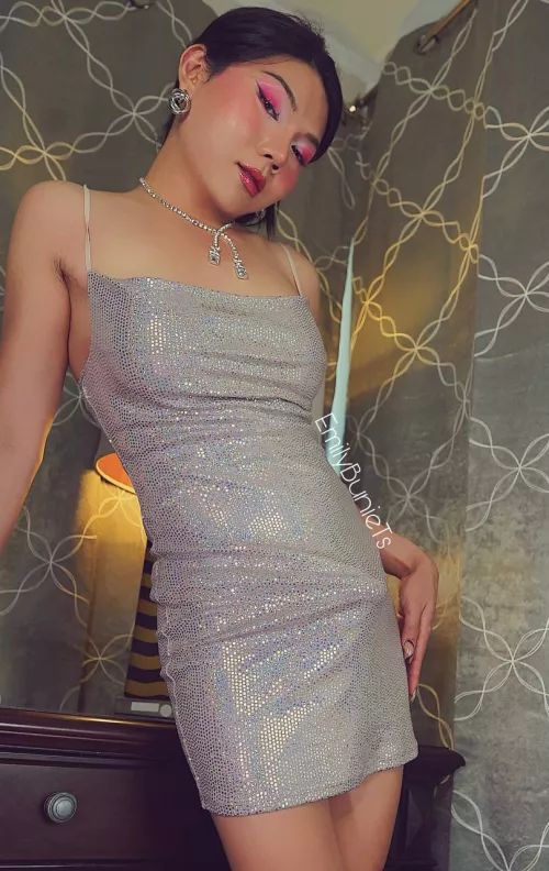 Showing up my little secret daddy by EmilybunieTs