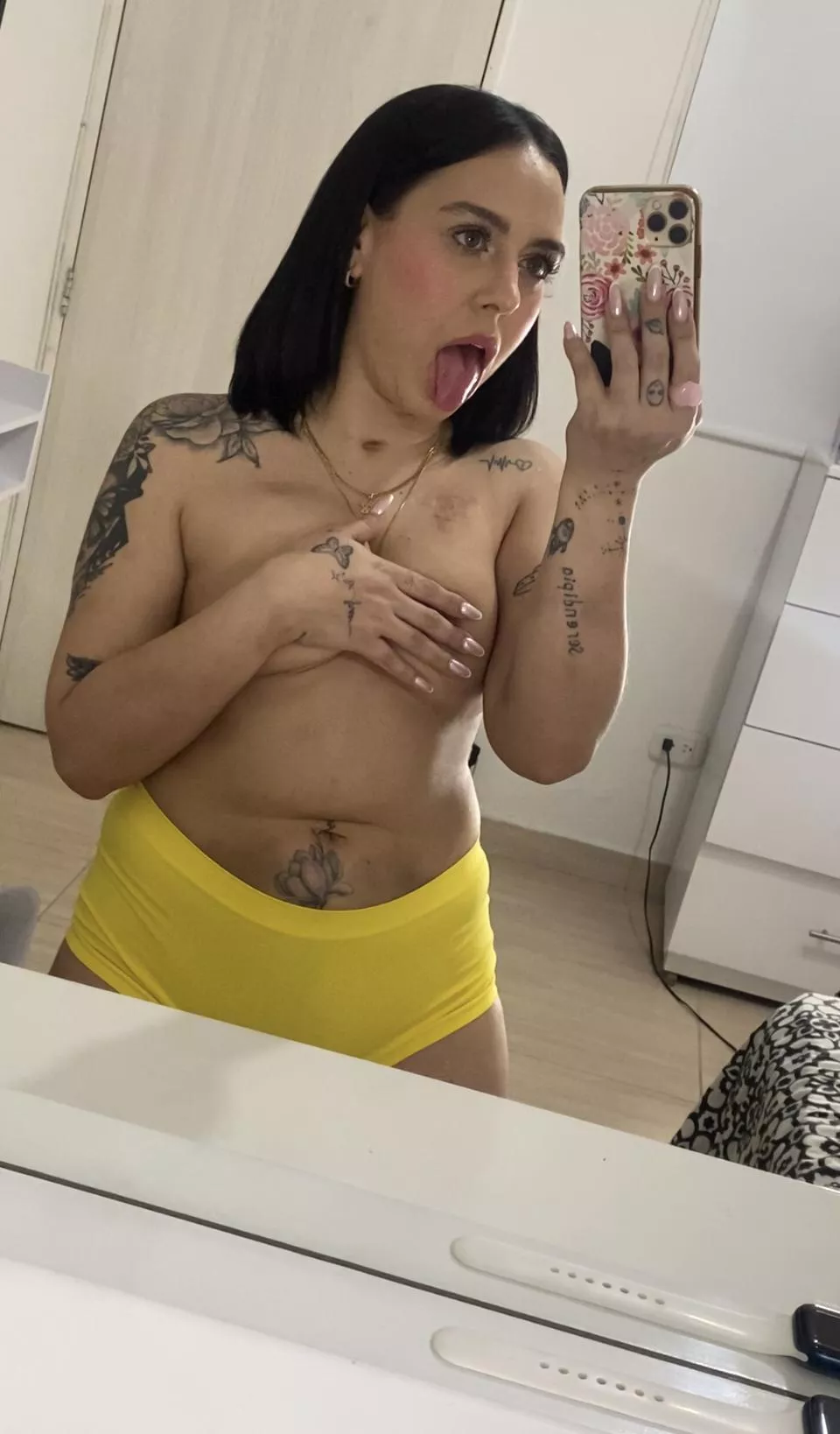 Still fuck worthy even though I'm a mommy posted by SnivelingToad