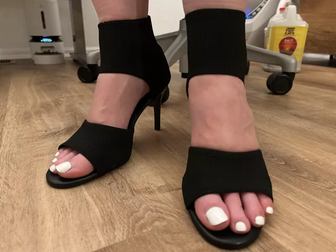 These get some much attention out! by nextdoorfeet