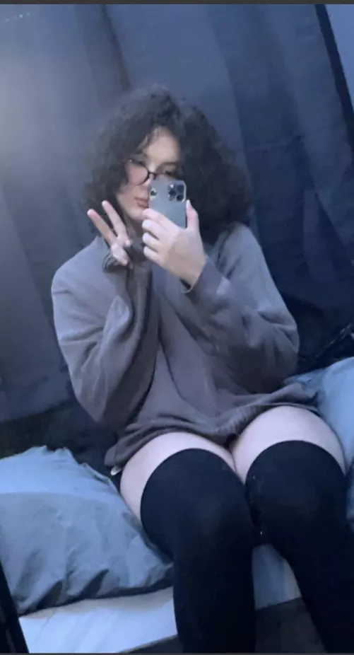 Thiccest of thighs by Cobramg3333