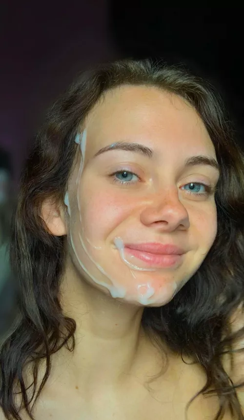 This girl in her simplicity is a monument to eroticism by wet-free