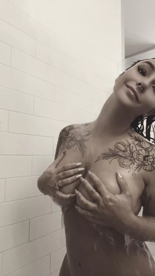 Who wants to join me? 🥵 by RoseCande