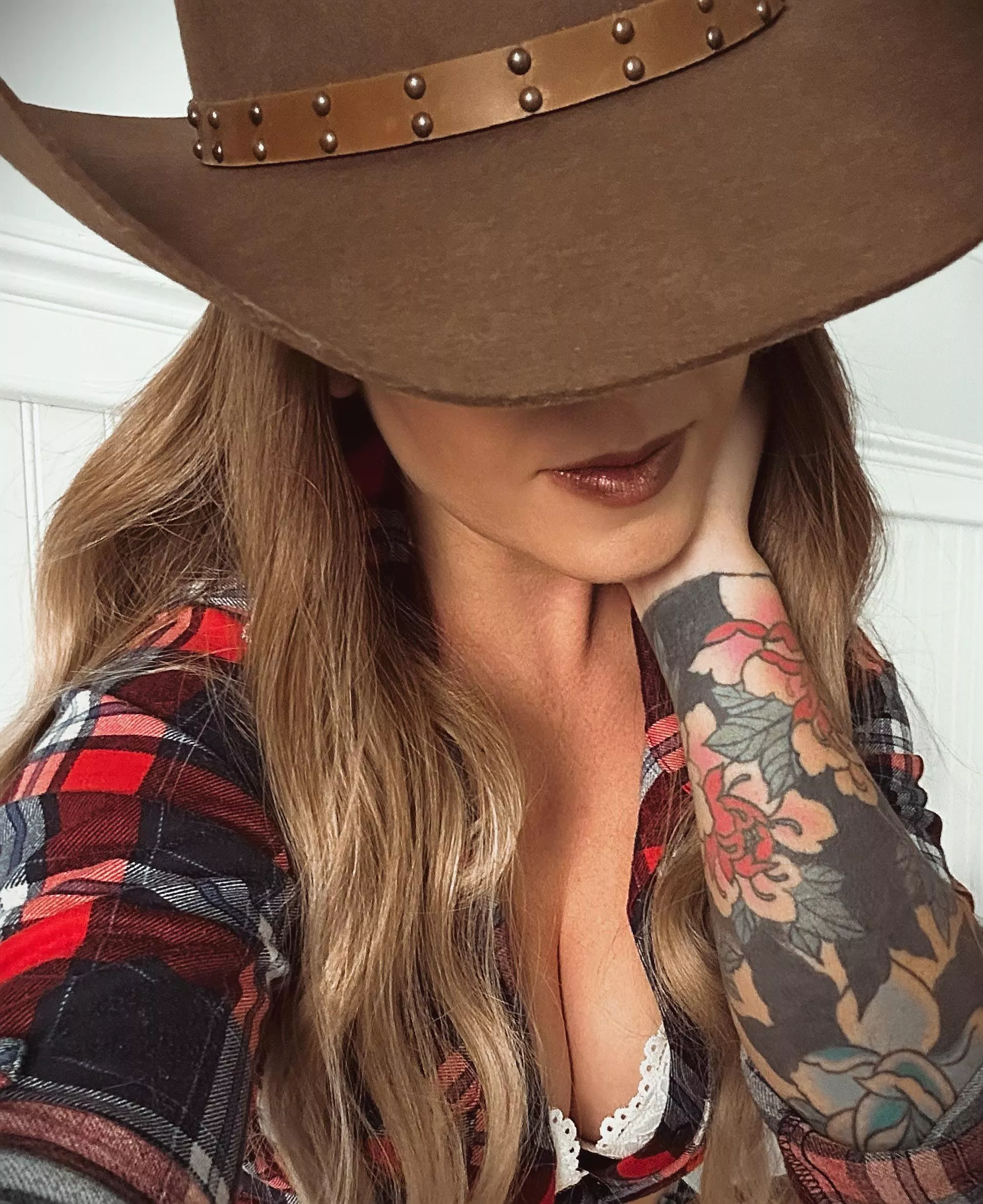 Craving some personal touch posted by genesislove6991