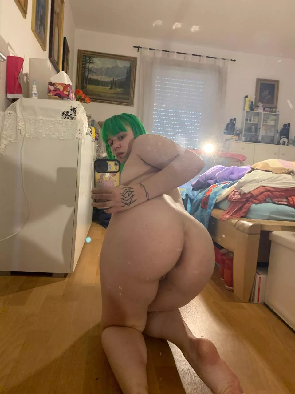 doesn`t this thick ass deserve some spanks posted by TremendousWeariness