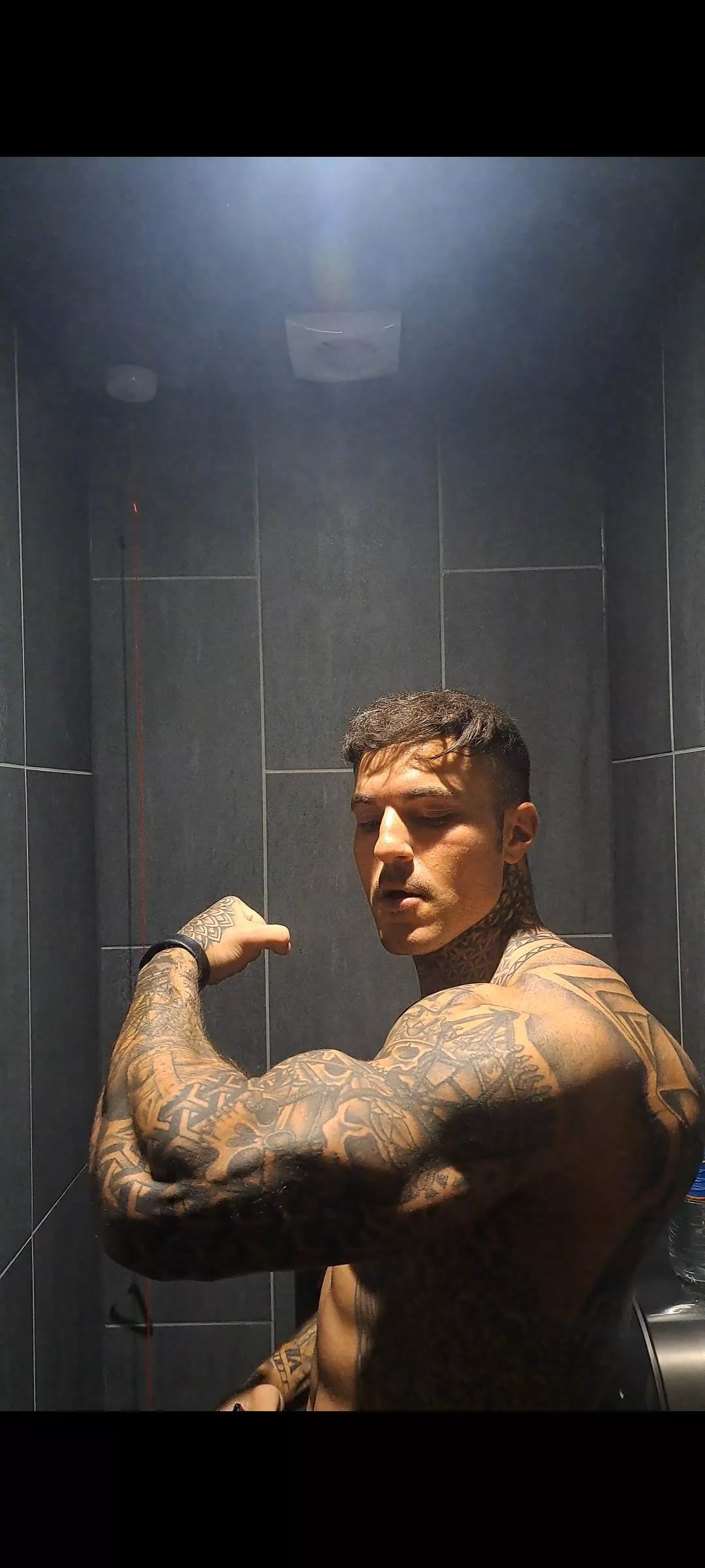 Forearm pump posted by bahamianDowel769