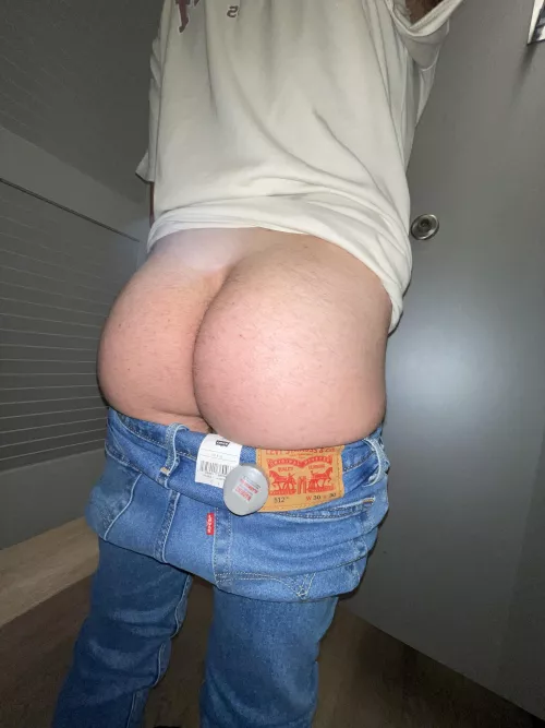 Guys can have ass too by twacct5