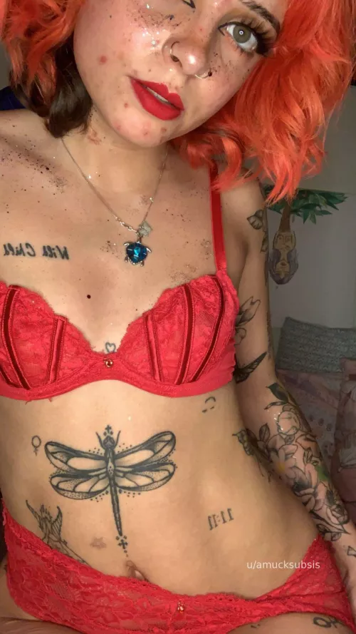 im a stress toy; do you wanna try ;) by amucksubsis