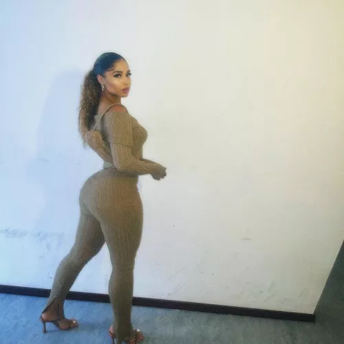 @lucyiilu by peruwan