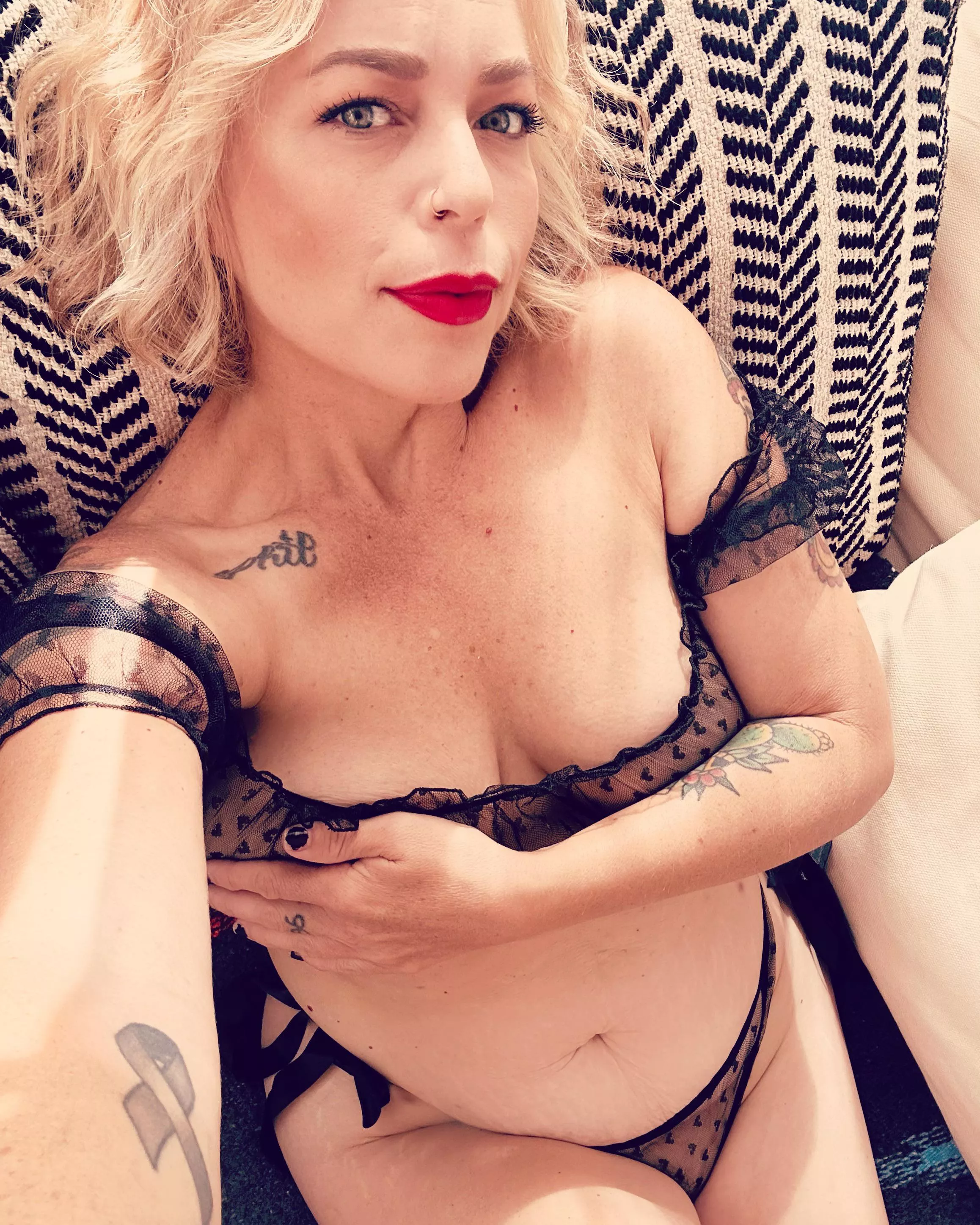 My lipstick might get all over you posted by MercyVail