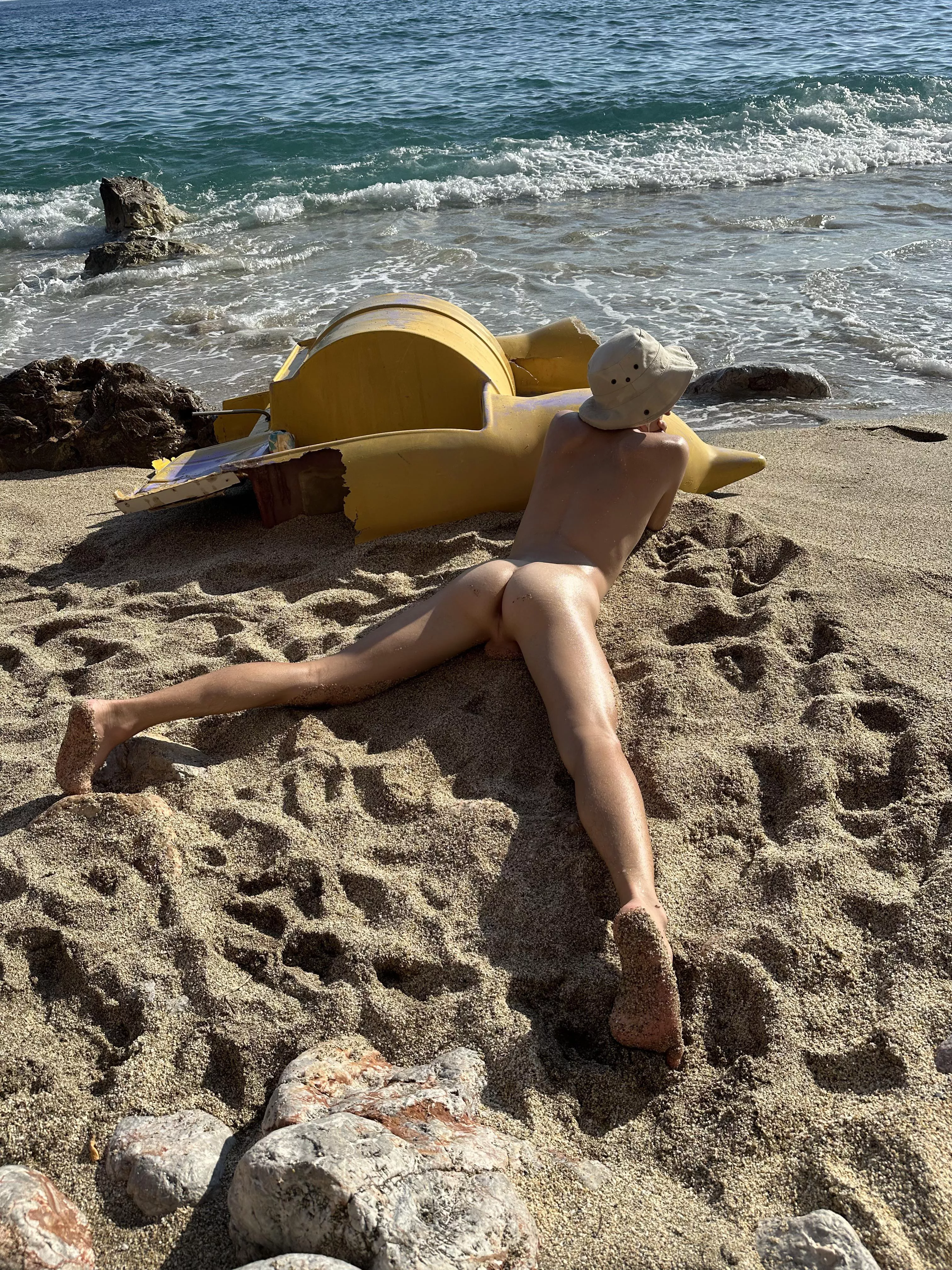 Rate from 1 to 10 how much you would like to fuck my ass! posted by lumpishSpheroid