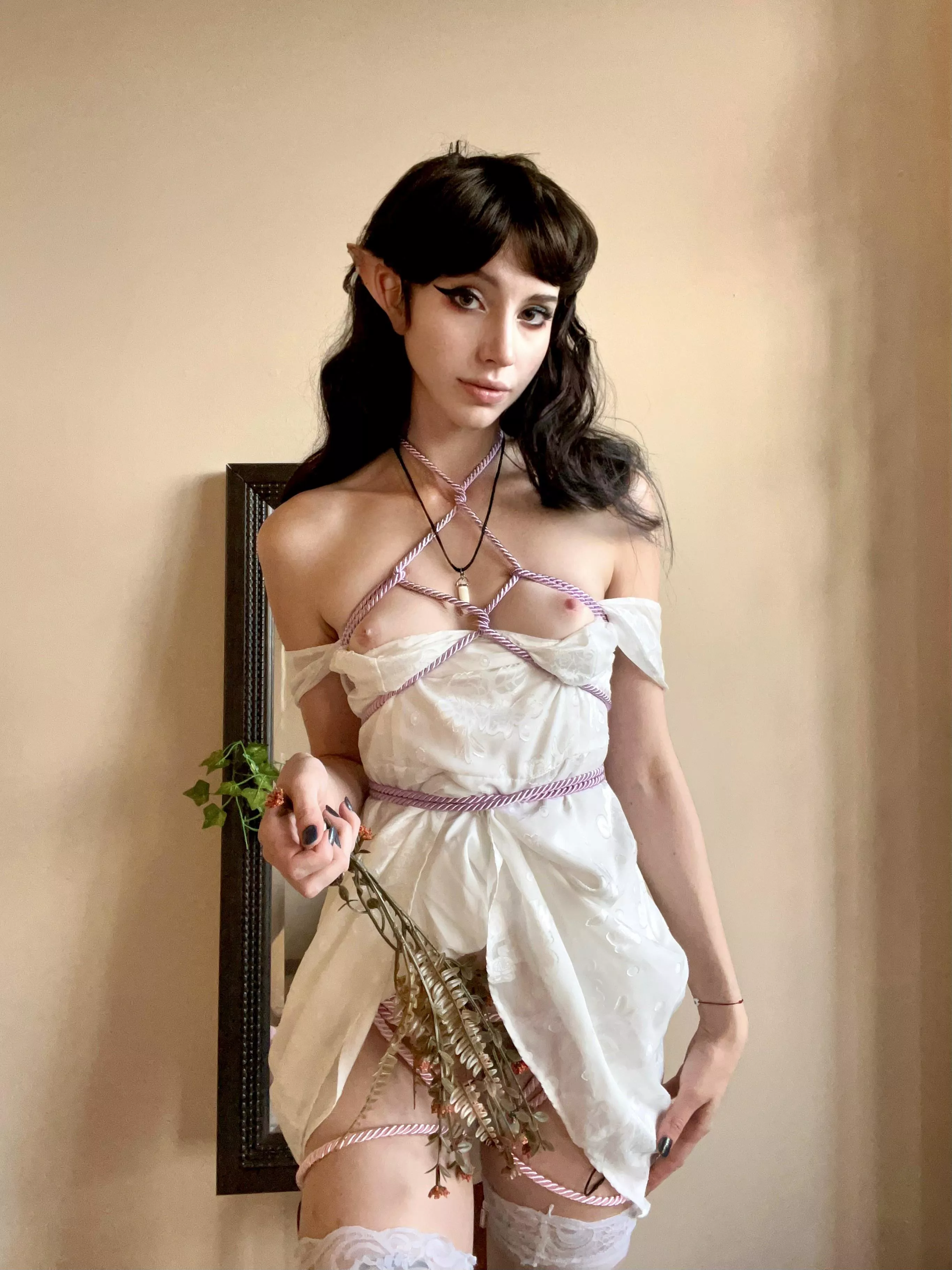 Shibari makes the world prettier posted by ctrlaltfae