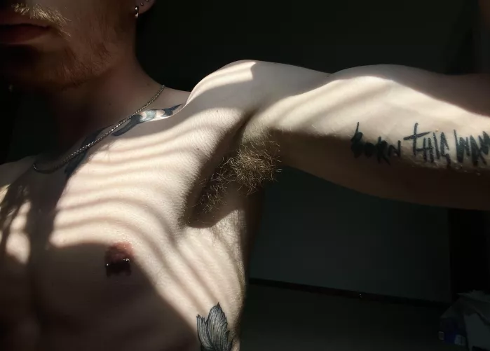 sniff for sniff? by angelxrush