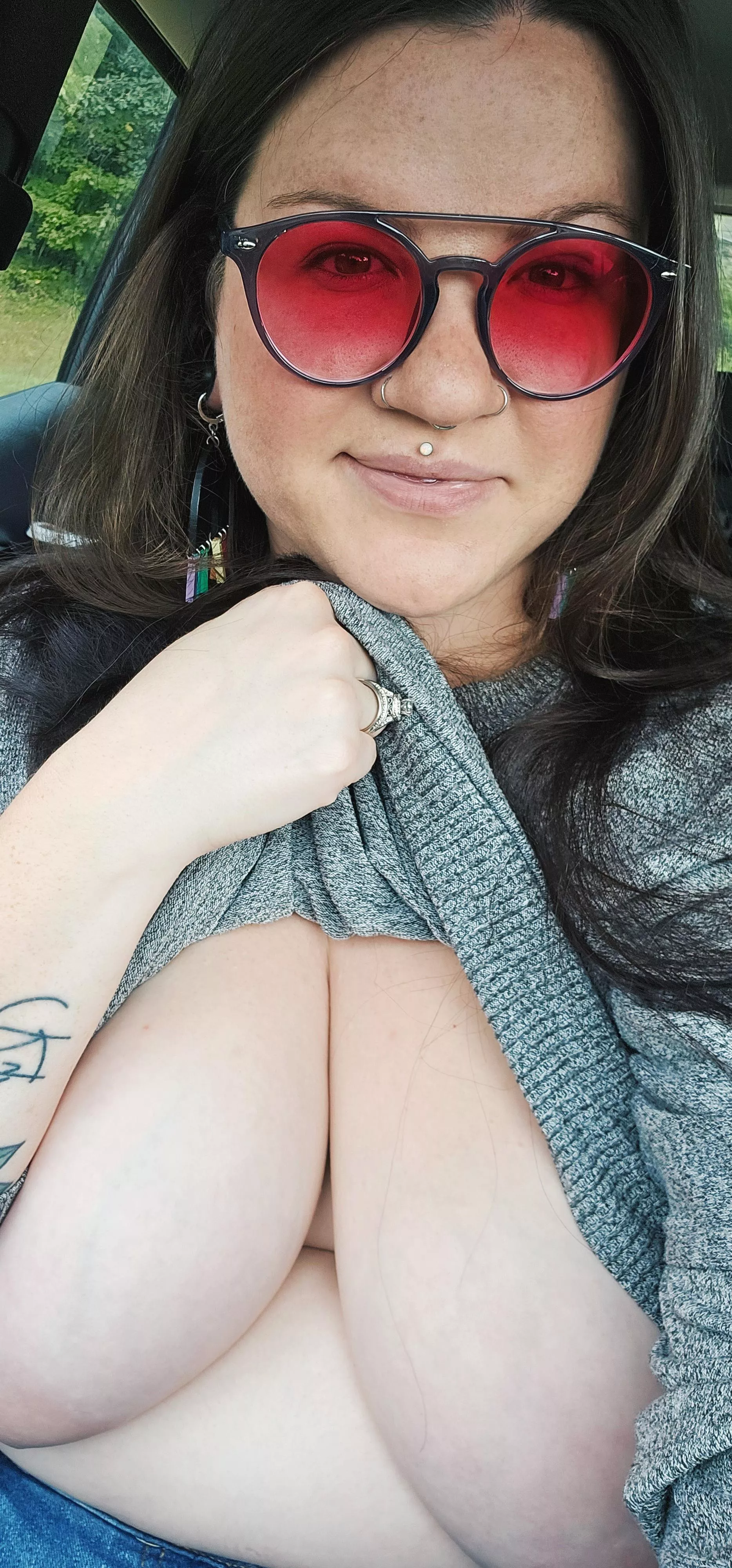 Waiting for my kids to get off the bus. Think anyone saw me? 😉 posted by StefOhEmDee