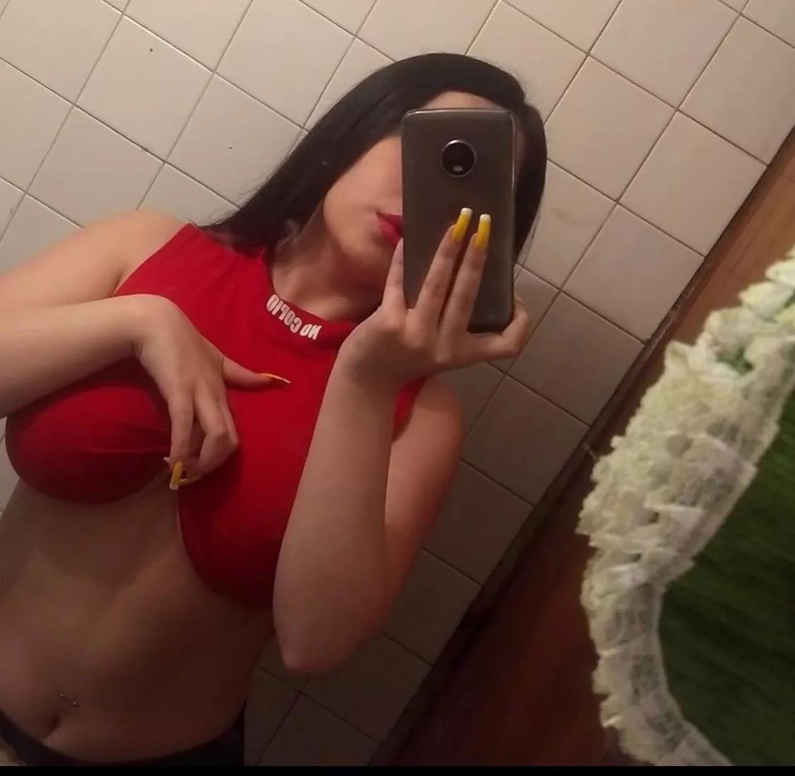 Want muscle dudes posted by jennilovess