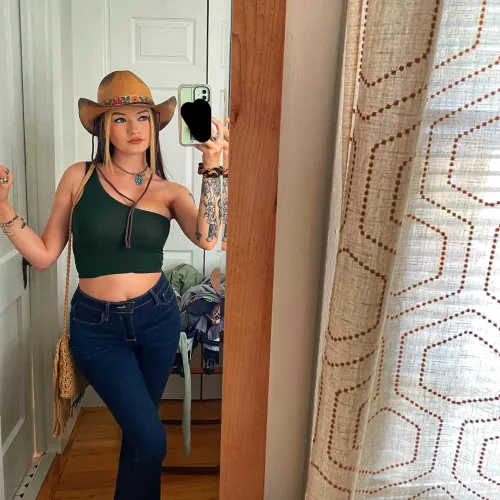 Yeeehawww cowboy 🤠 by Greenpoisonenvy