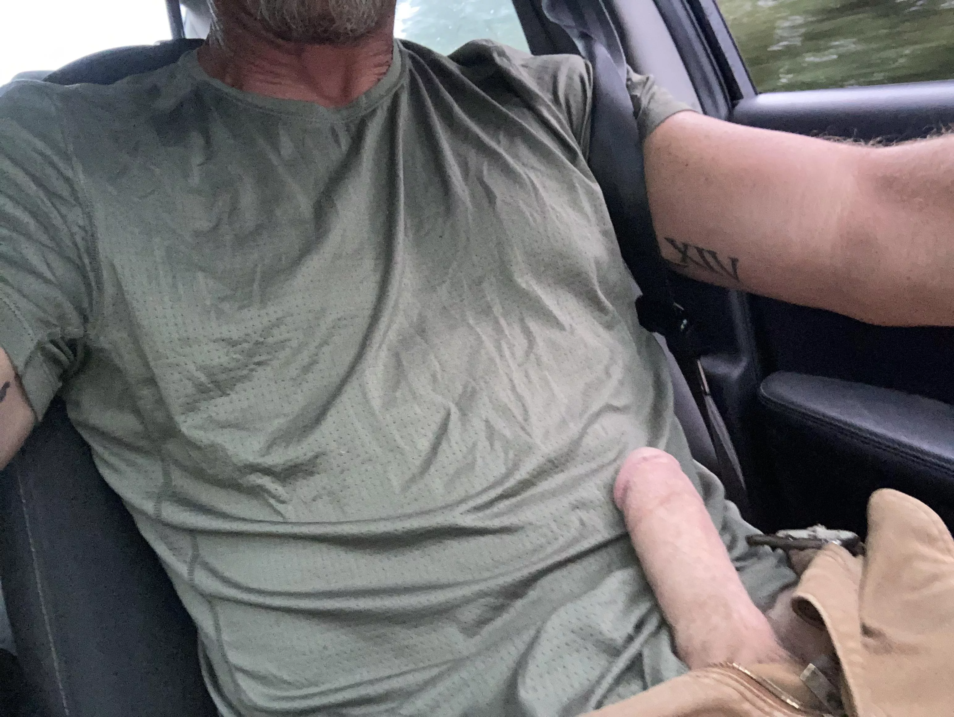 You pull up beside me and see this , what do you do posted by pjbrick14