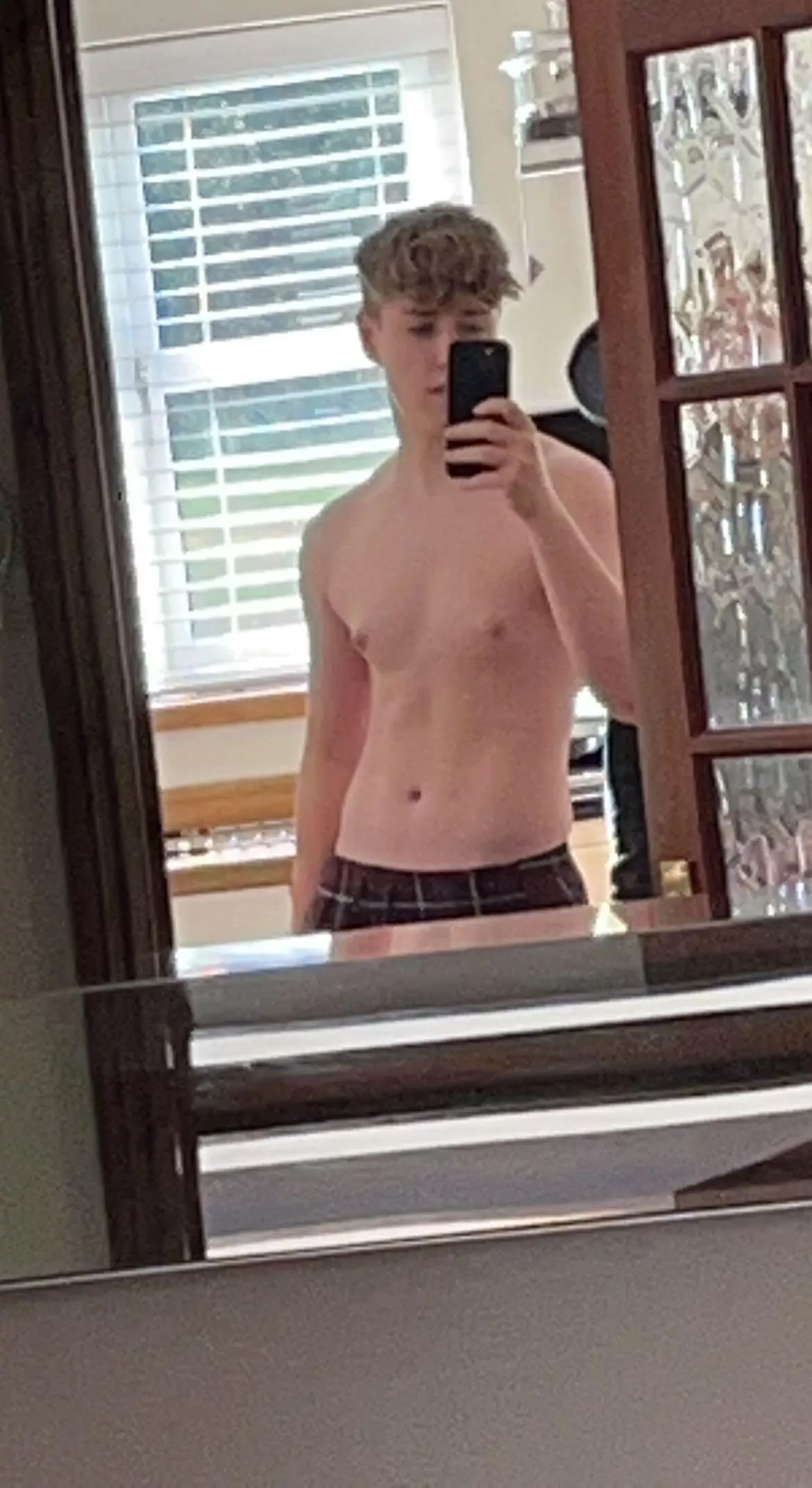18 [m] don’t hold back posted by External-Surprise532