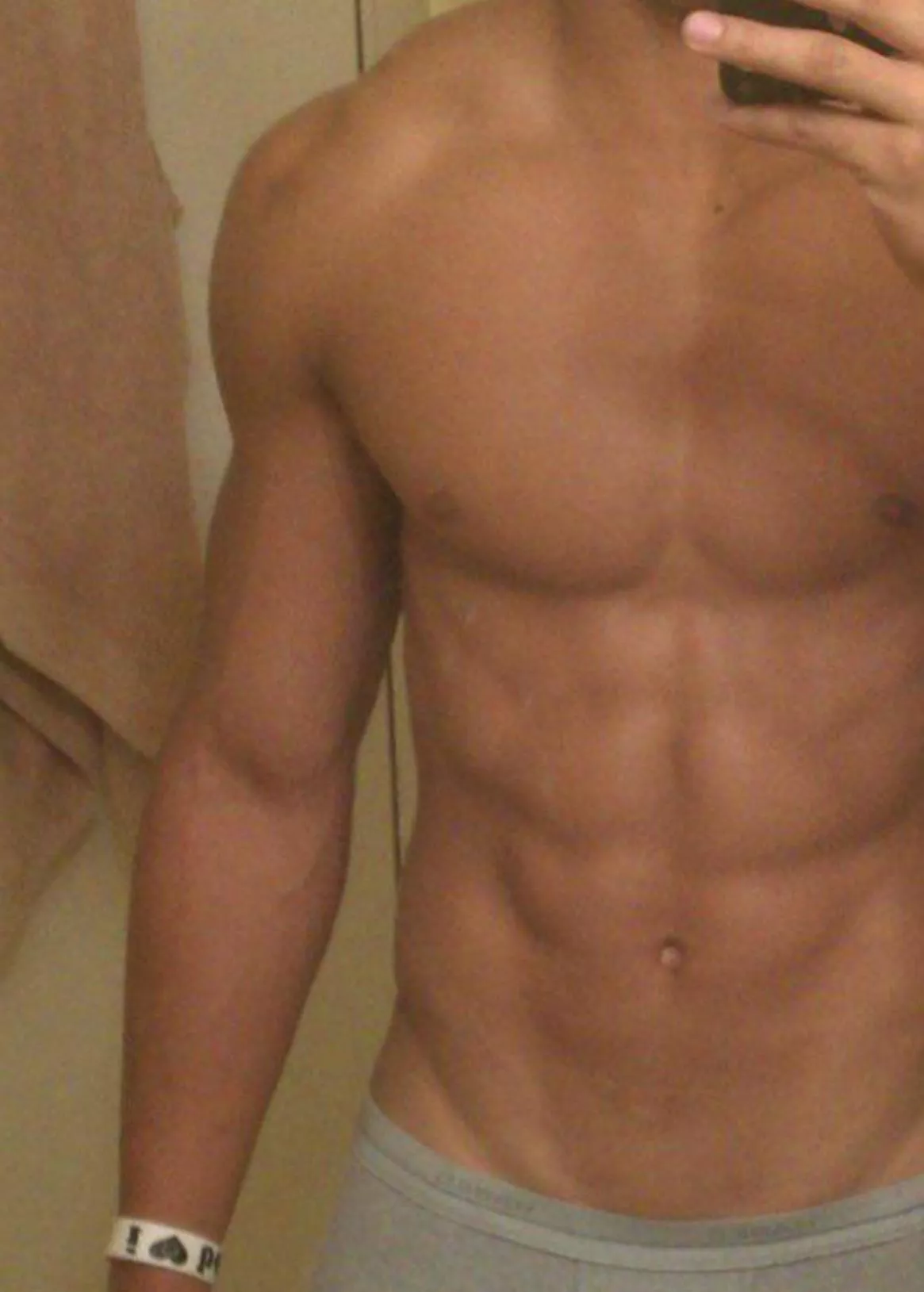 22 bttm looking for dom/daddy/muscle/older to have fun on snap need to cum +kinky +verbal sc:jhadan2023 posted by j_h12345