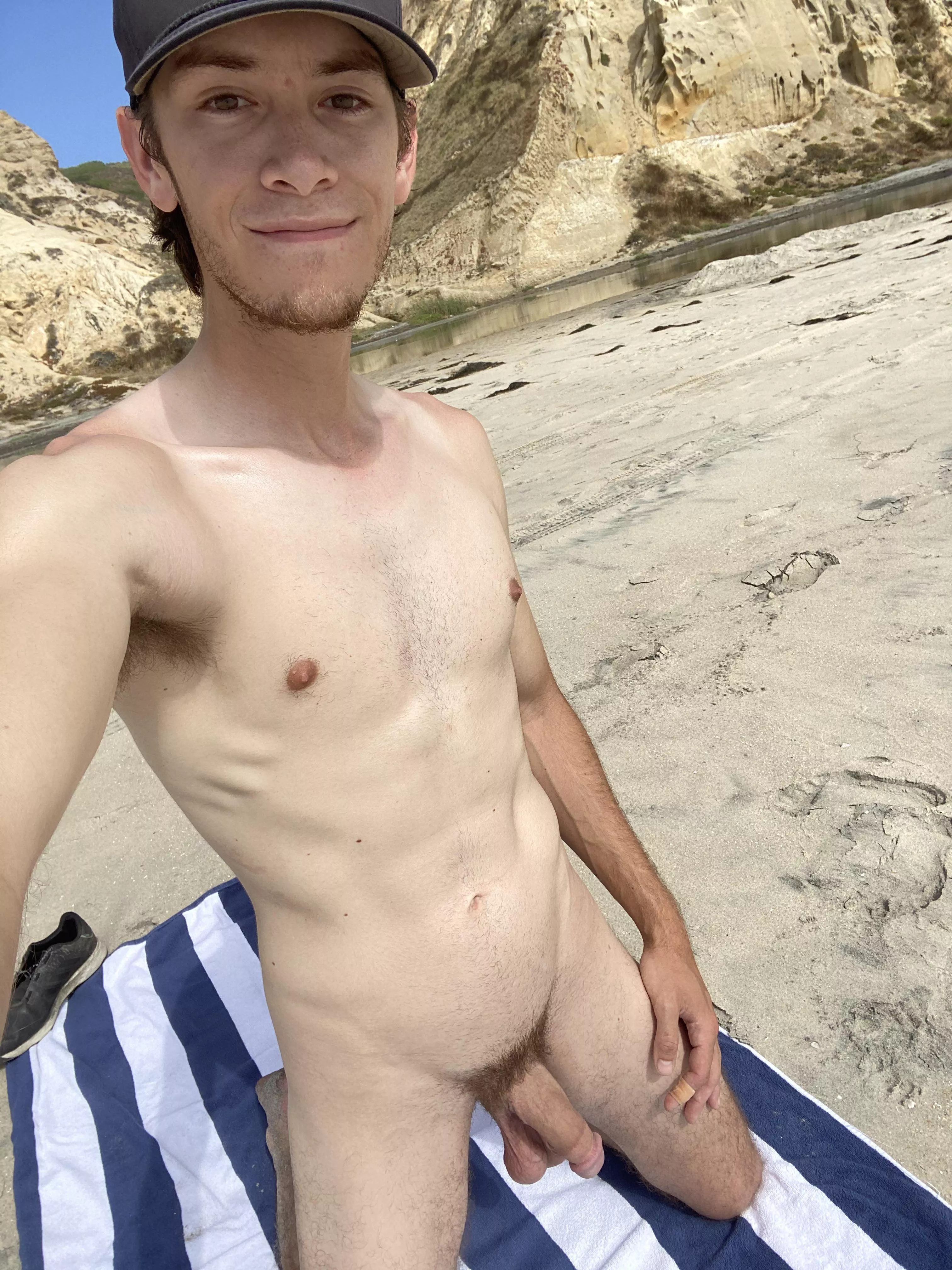 23[M] honest opinions please😊 posted by NSDN1122