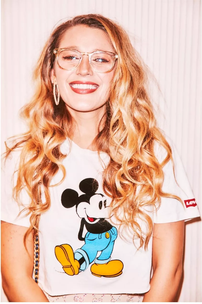 Blake Lively posted by upNdownNout