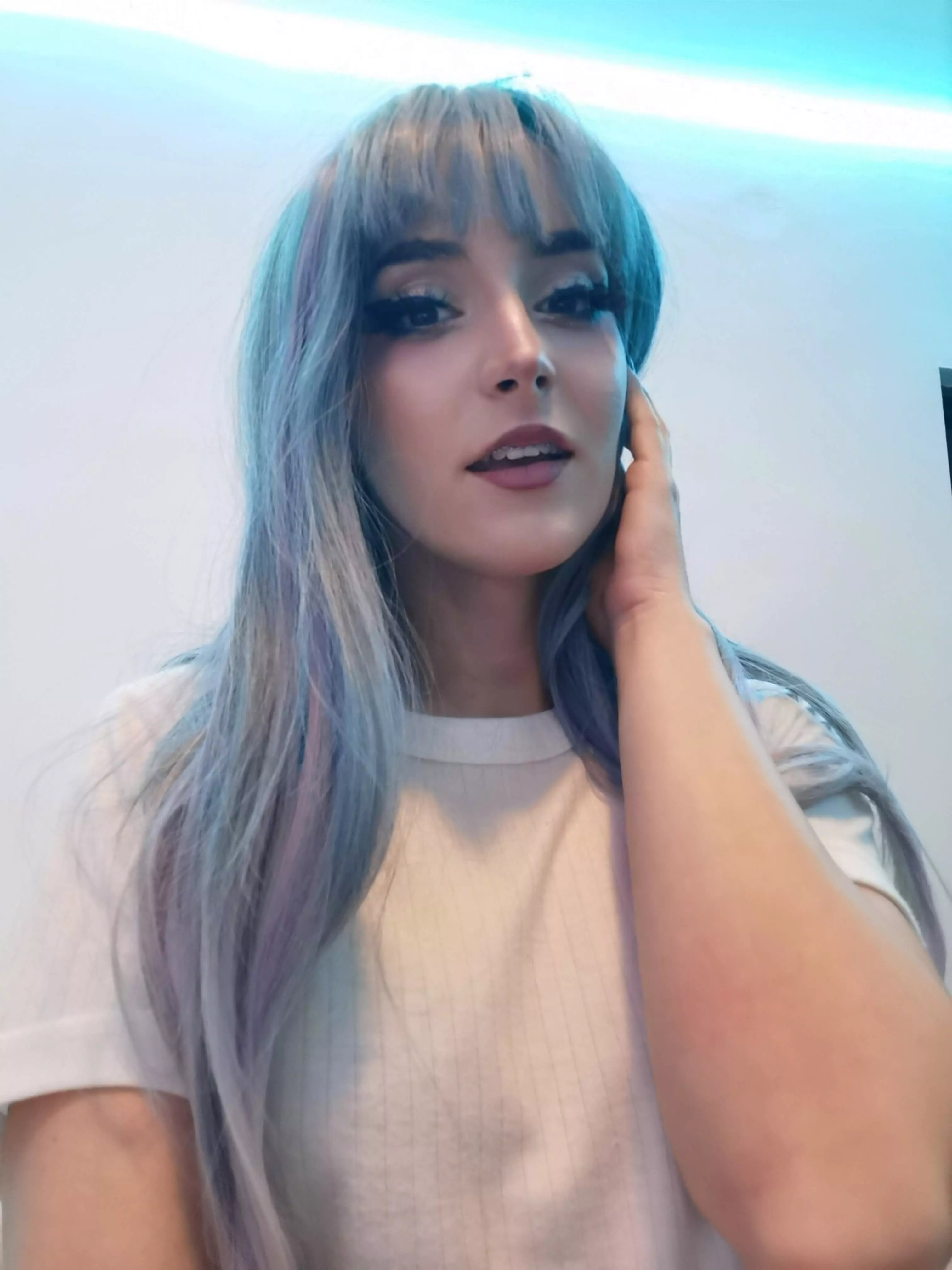 Blue hair, yes or ney posted by miremi137