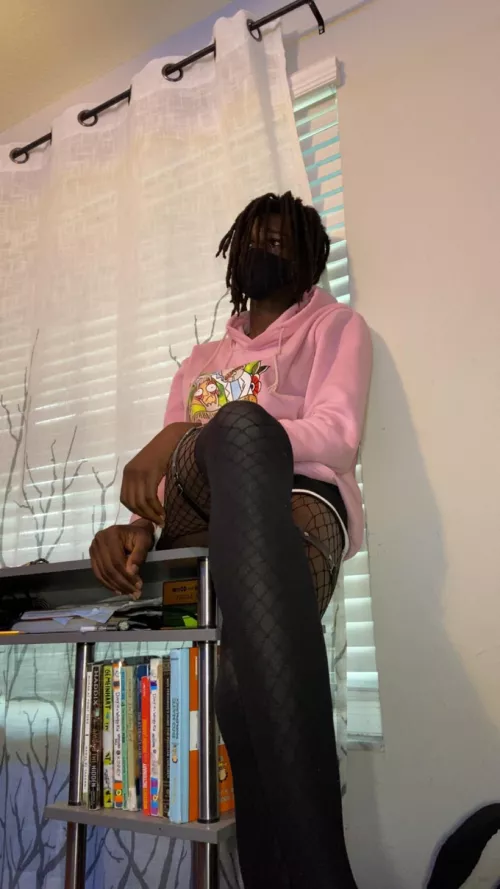 do you like tall femboys? by Jaythefemboyy