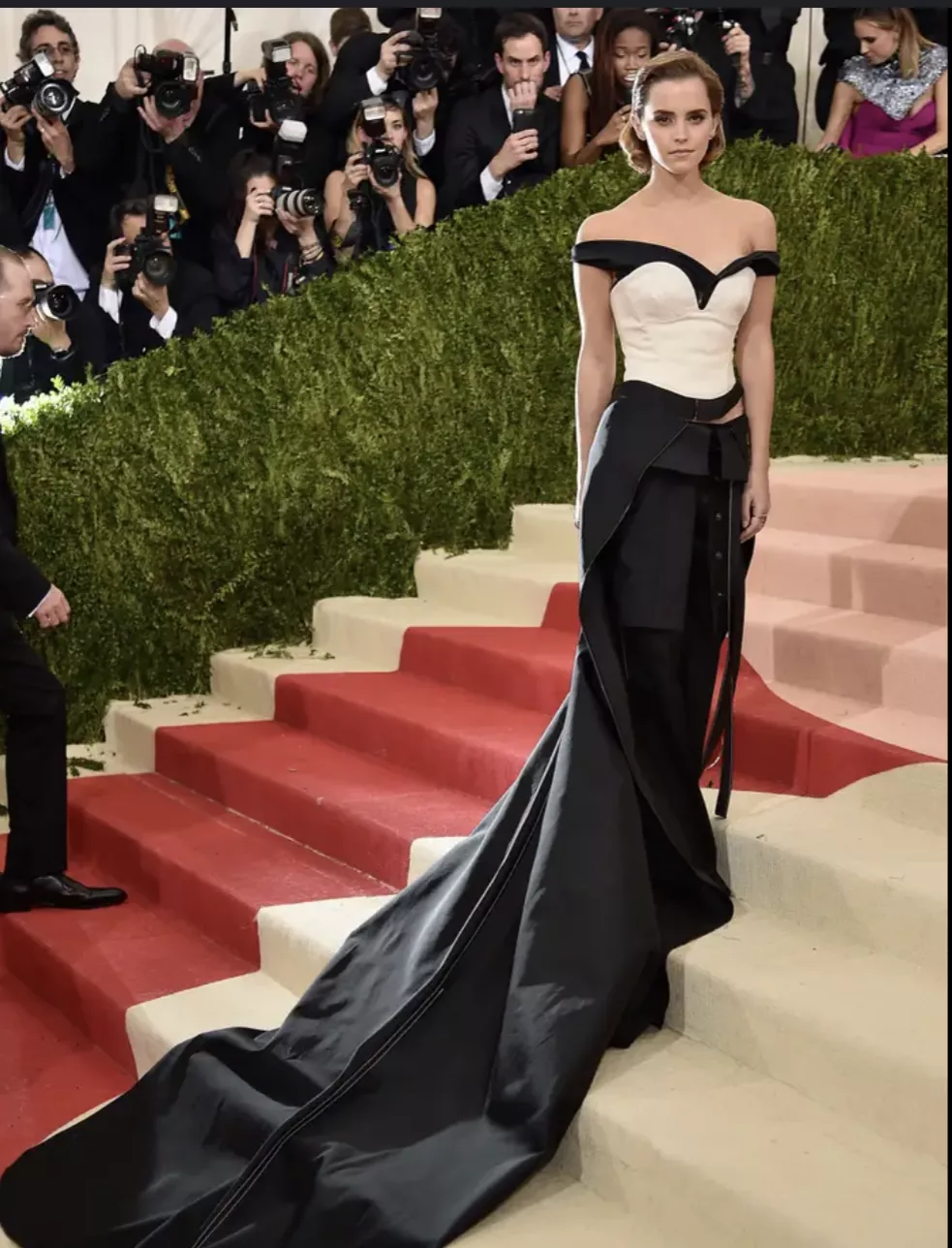 emma watson, she is so gorgeous posted by darkrolatina2023