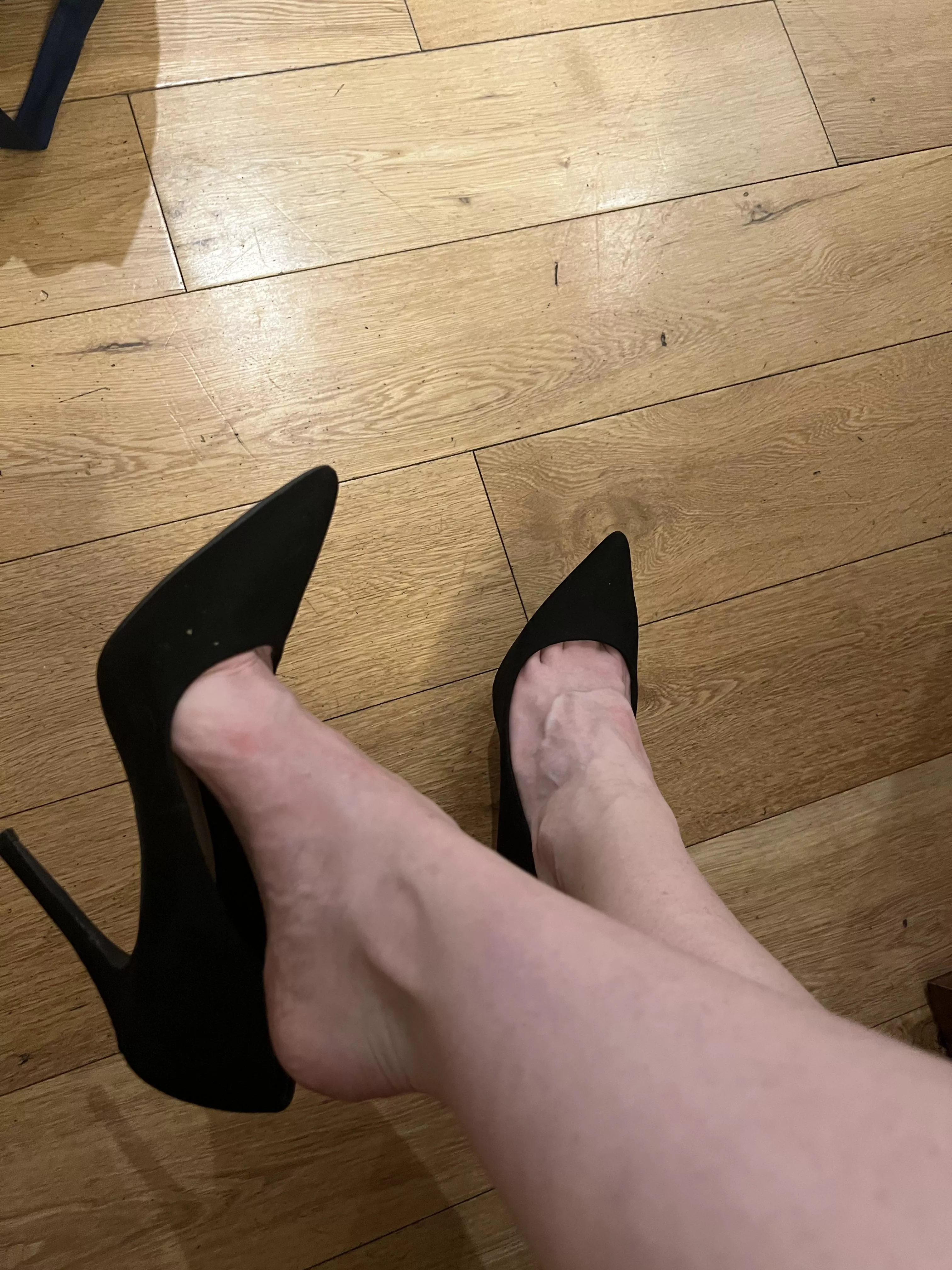 Essentials🥰 posted by Tutsyfootsie