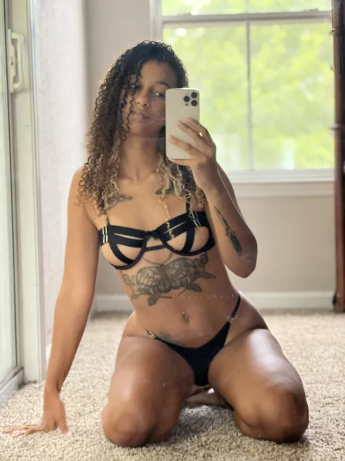 I can be in whatever position you would like by avaluna96_