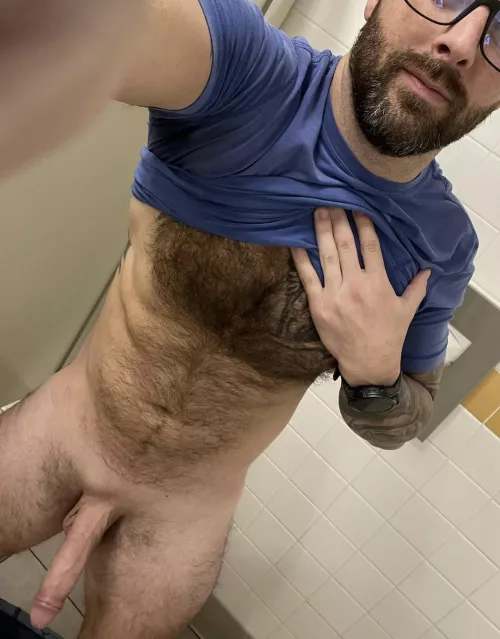 I’d love to get sucked off at work by StormMindless9333