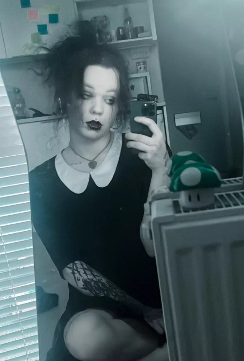 If y’all like this I’ll consider smiling🖤 posted by KuNmituss