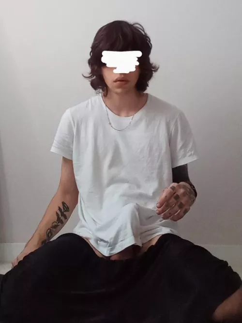 it made you stop scrolling? by x420__