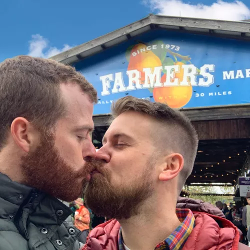 It's starting to feel like fall at the farmers market 🍂 by back2natureboys