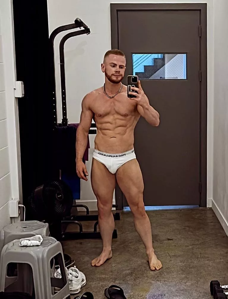 Photoshoot ready 📸 posted by GingerCubAsiaxxx