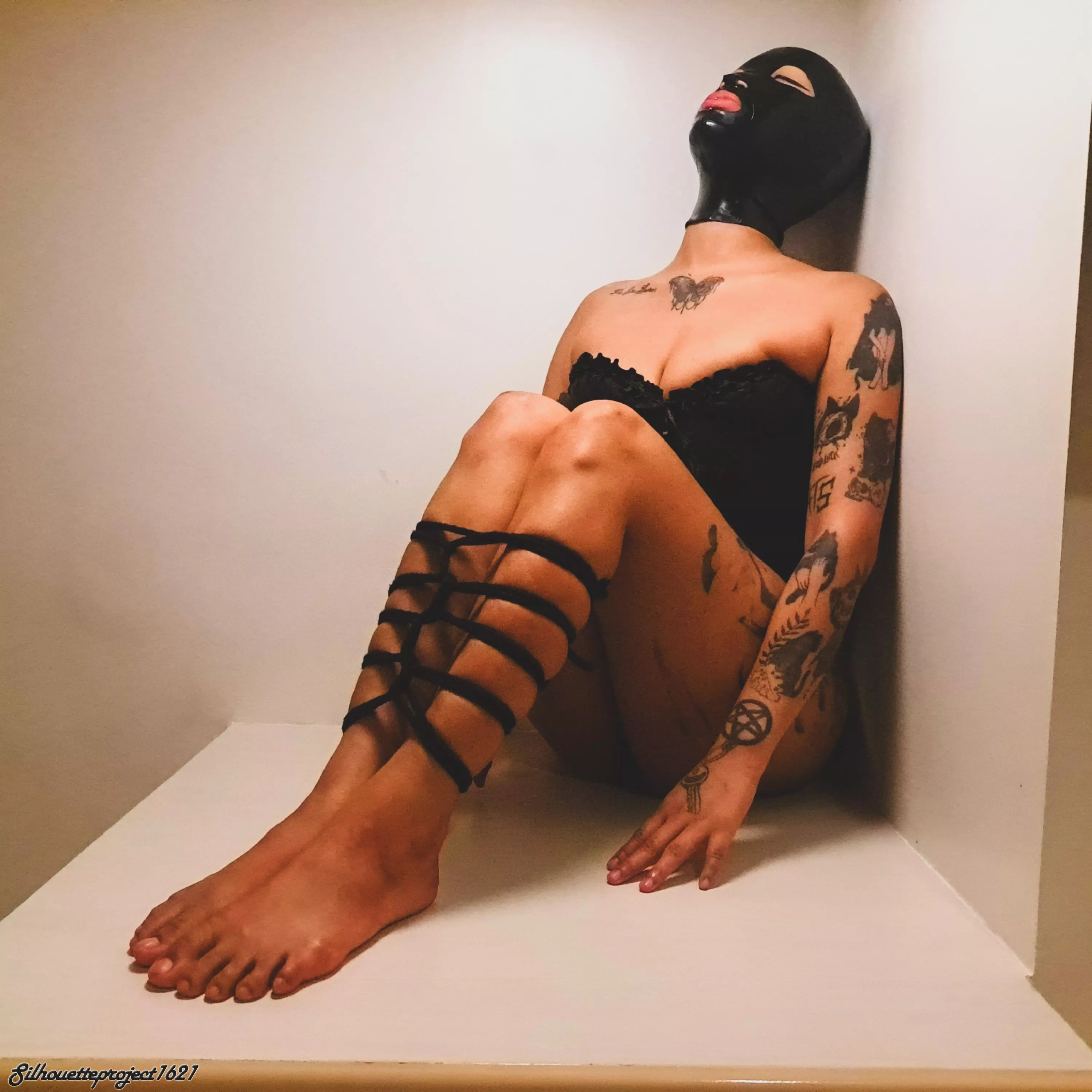 Ropes and latex posted by Silhouette_Project