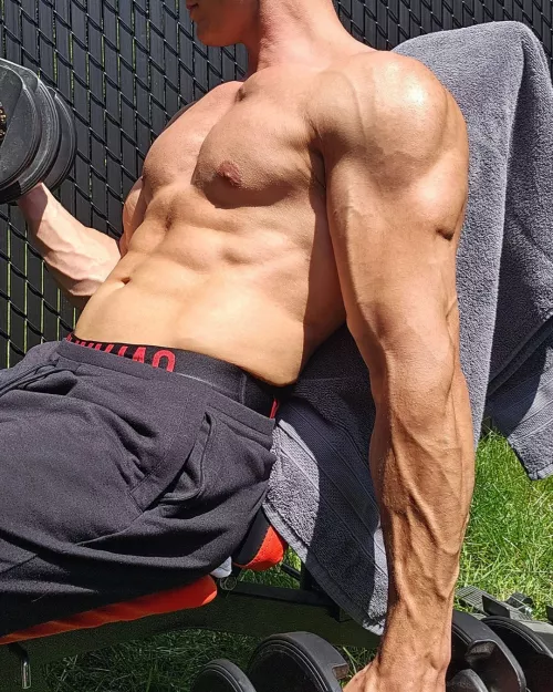 Veins Lover 😘 by John_fitness91