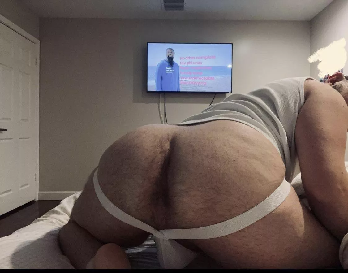 (31) thick latino posted by Screwdrew00