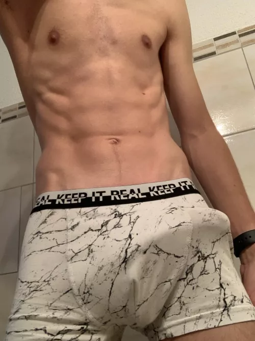 Courious for other fit guys by Retroshortslover