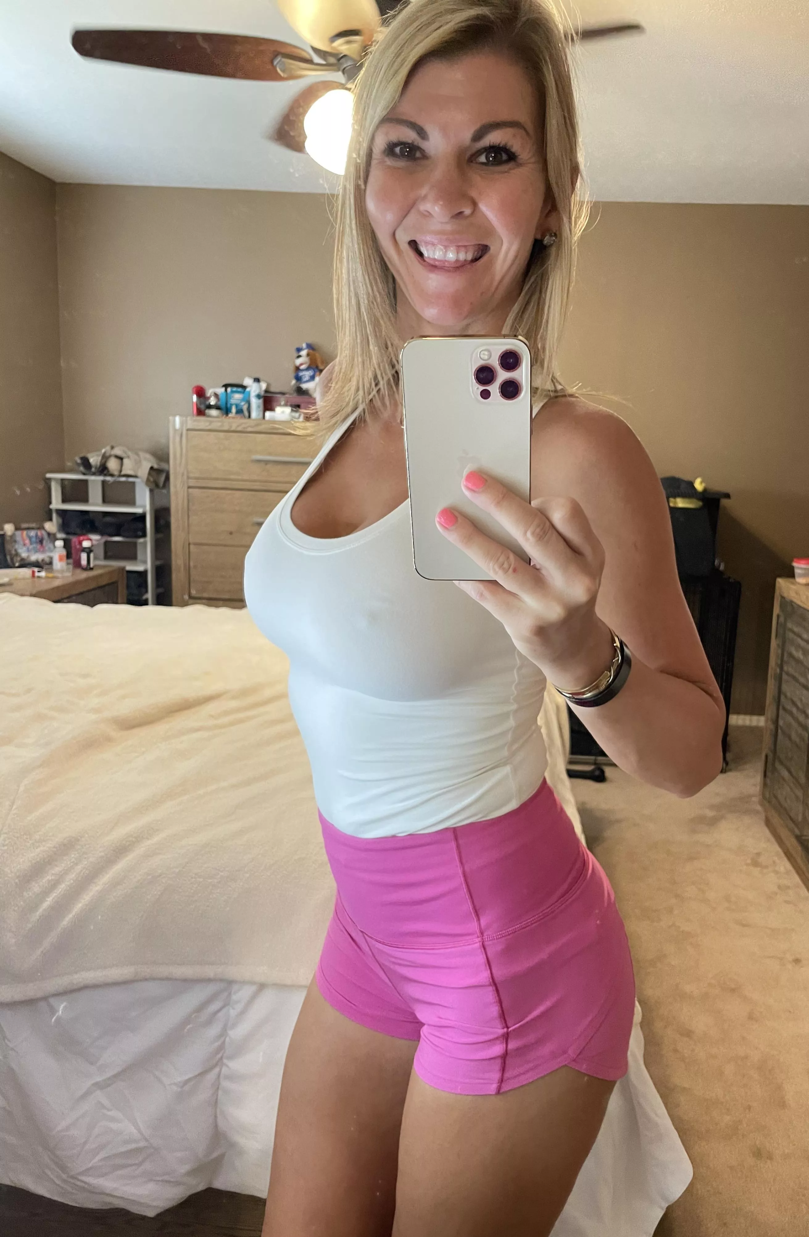 Do the group still appreciate a fit curvy 39 year old mom? posted by fitnesswife1983